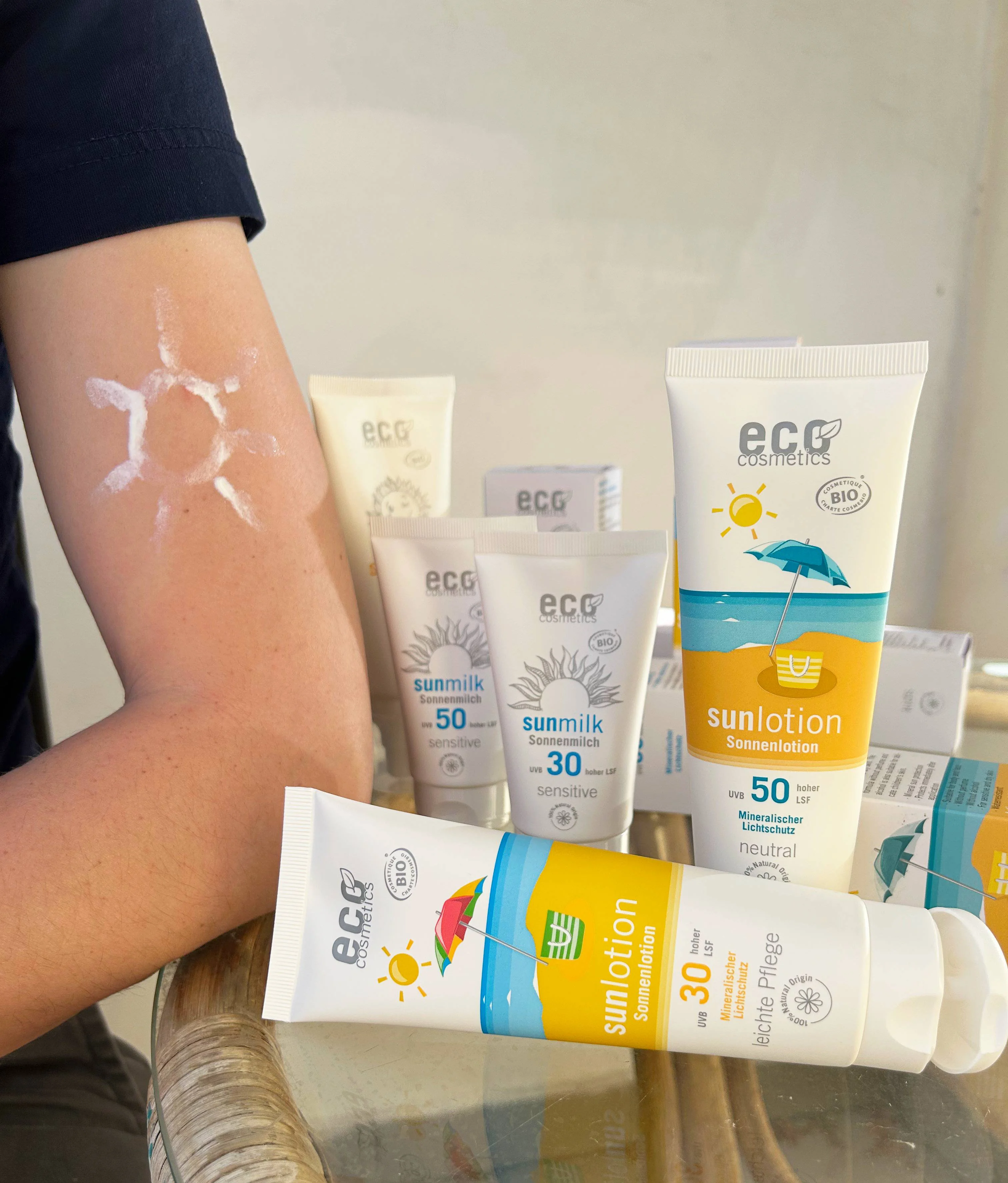 Eco Cosmetics Leite solar Neutral sem perfume SPF 30 BIO (125 ml) - com óxido de zinco