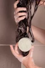 Lamazuna Champô rígido para cabelos normais - argila branca e verde (70 g)