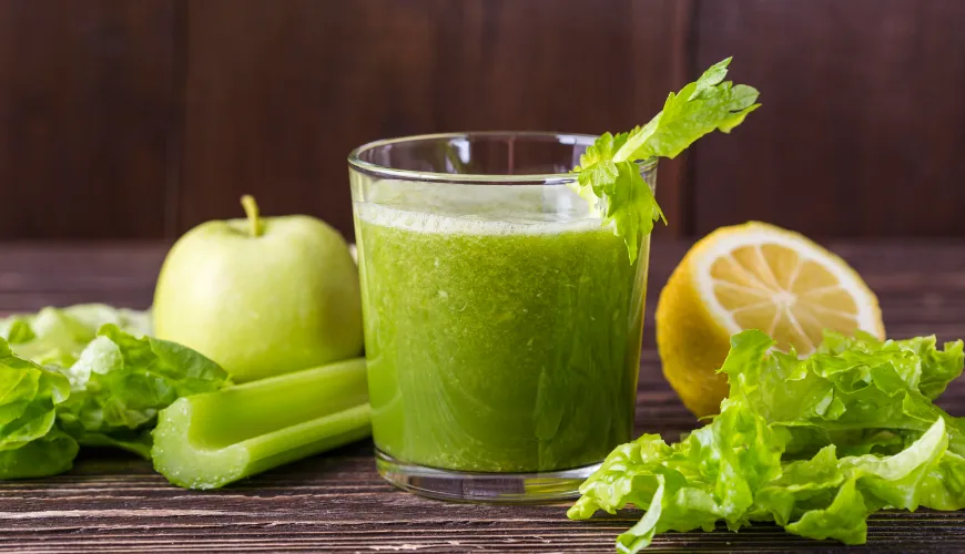 # Como preparar suco de aipo refrescante em casa

O suco de aipo é uma bebida saudável e refrescante