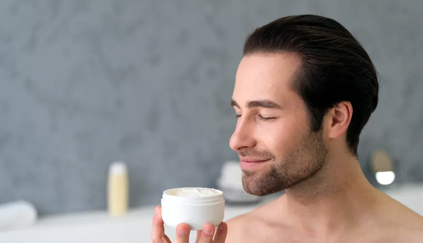 O cuidado da pele masculina começa com o creme certo