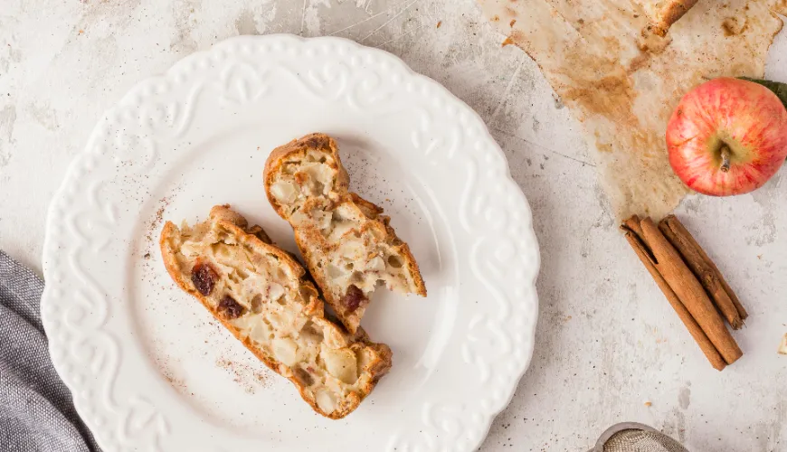 Receita tradicional de strudel saudável com massa de requeijão